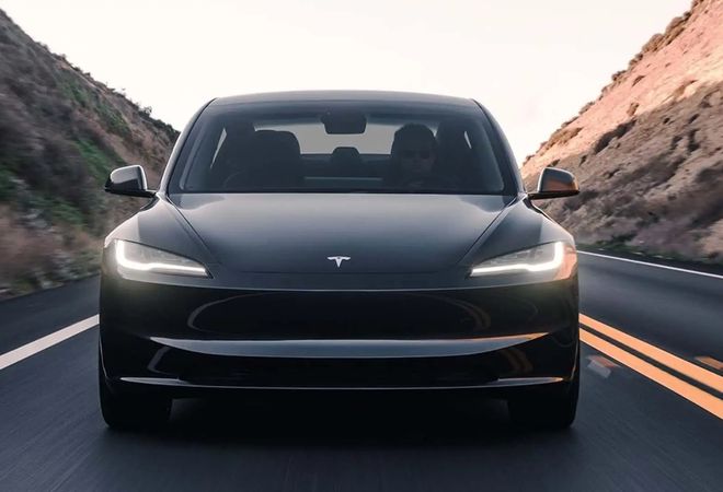 Tesla случайно раскрыла подробности о производительности новой модели 3.